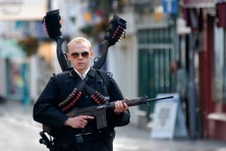 Nicholas Angel (Simon Pegg) - Hot Fuzz