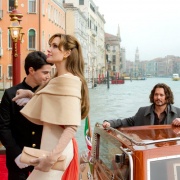 Angelina Jolie und Johnny Depp in - The Tourist