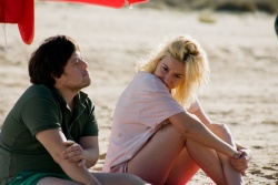 Daniel (Pablo Pineda) und Laura Valiente (Lola Dueas) - Me Too - Wer will schon normal sein?
