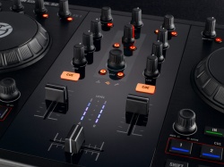 Native Instruments Traktor Kontrol S2