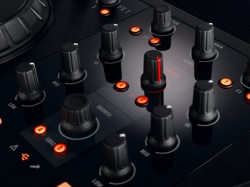 Native Instruments Traktor Kontrol S2