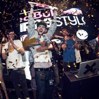 ESKEI83 ist erster deutscher Red Bull Thre3style Champion! ESKEI83 ist erster deutscher Red Bull Thre3style Champion!