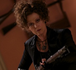 Cisserus (Sigourney Weaver) - Vamps - Dating mit Biss