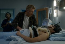 Meister und Schler nach einschneidenden Ereignissen (Staffel 3) - Johnny Lawrence (William Zabka), Miguel Diaz (Xolo Mariduea) - Cobra Kai - Die Serie