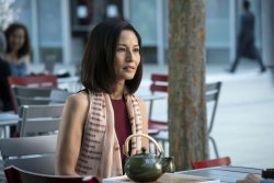 Wiedersehen mit Kumiko (Tamlyn Tomita) in Japan - Staffel 3 - Cobra Kai - Die Serie